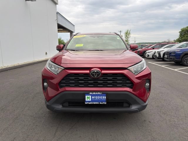 Used 2019 Toyota RAV4 XLE AWD/4WD image 2