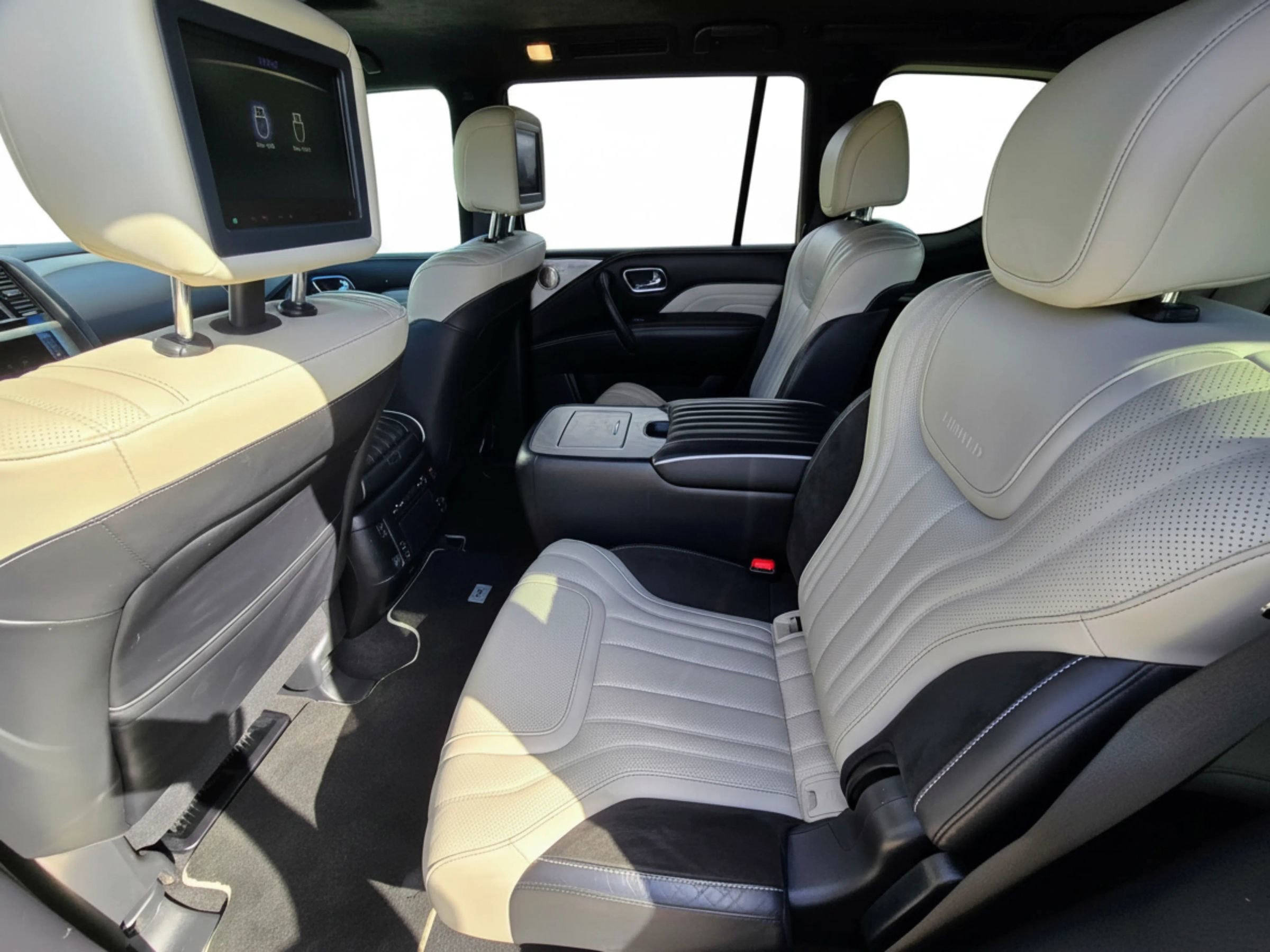 Used 2020 INFINITI QX80 Limited w/ All-Season Package AWD/4WD image 11