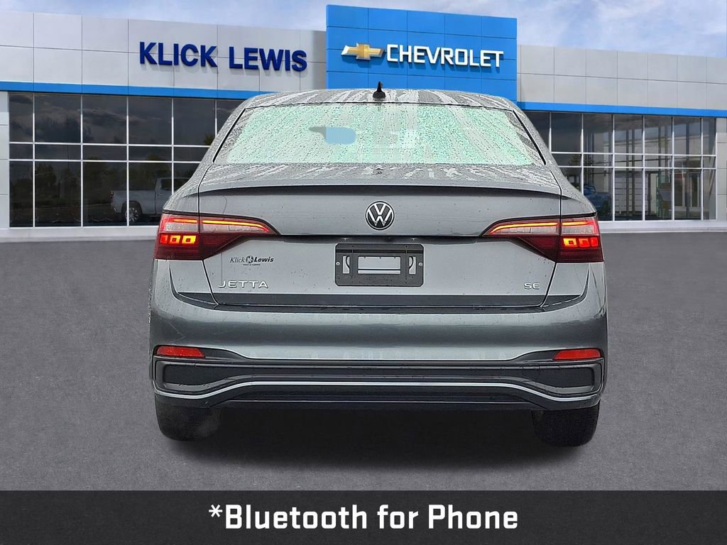 Used 2024 Volkswagen Jetta SE image 7