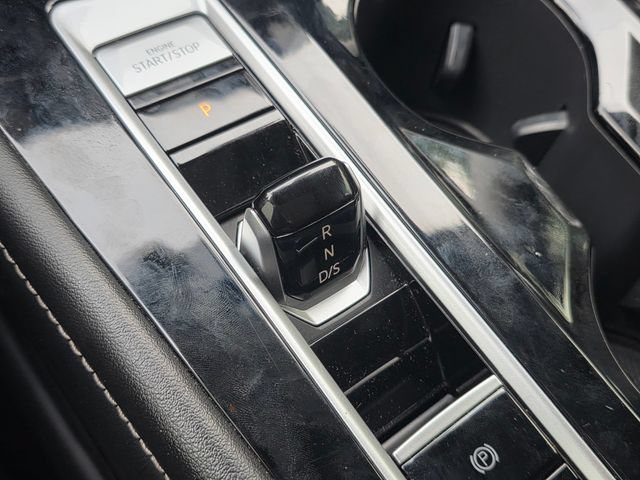 Used 2024 Volkswagen Atlas SE FWD image 30