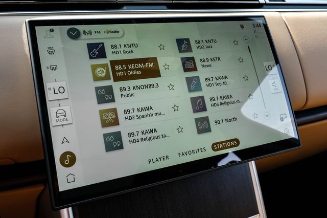 New 2026 Land Rover Range Rover SE AWD/4WD image 37