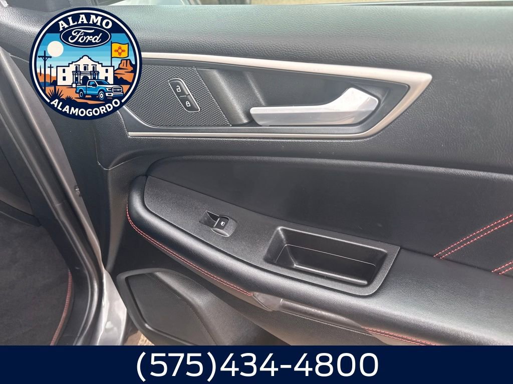 Used 2023 Ford Edge ST-Line image 17