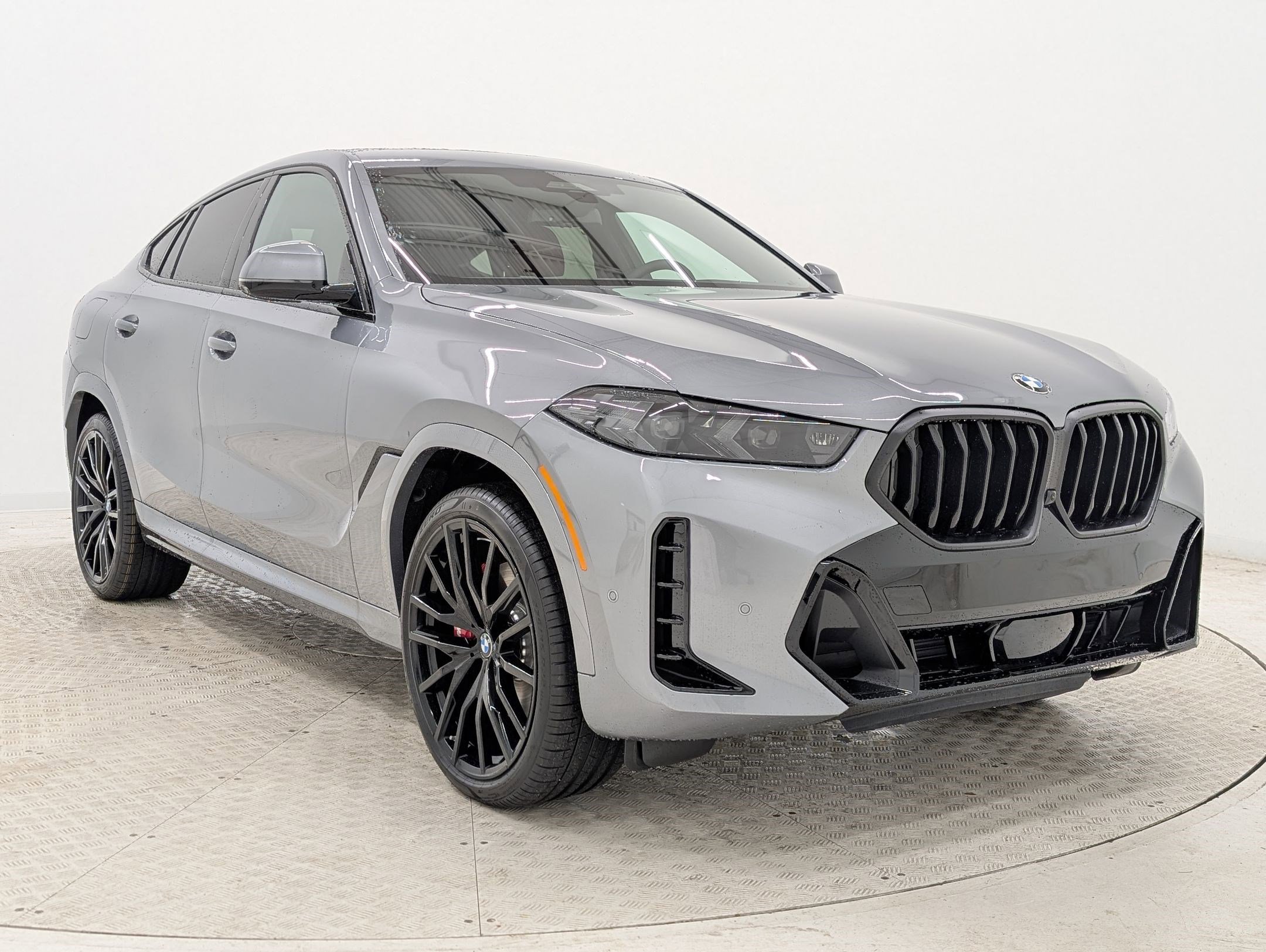 New 2026 BMW X6 xDrive40i image 7