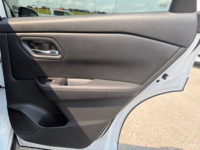 Used 2024 Nissan Rogue SV AWD/4WD image 25