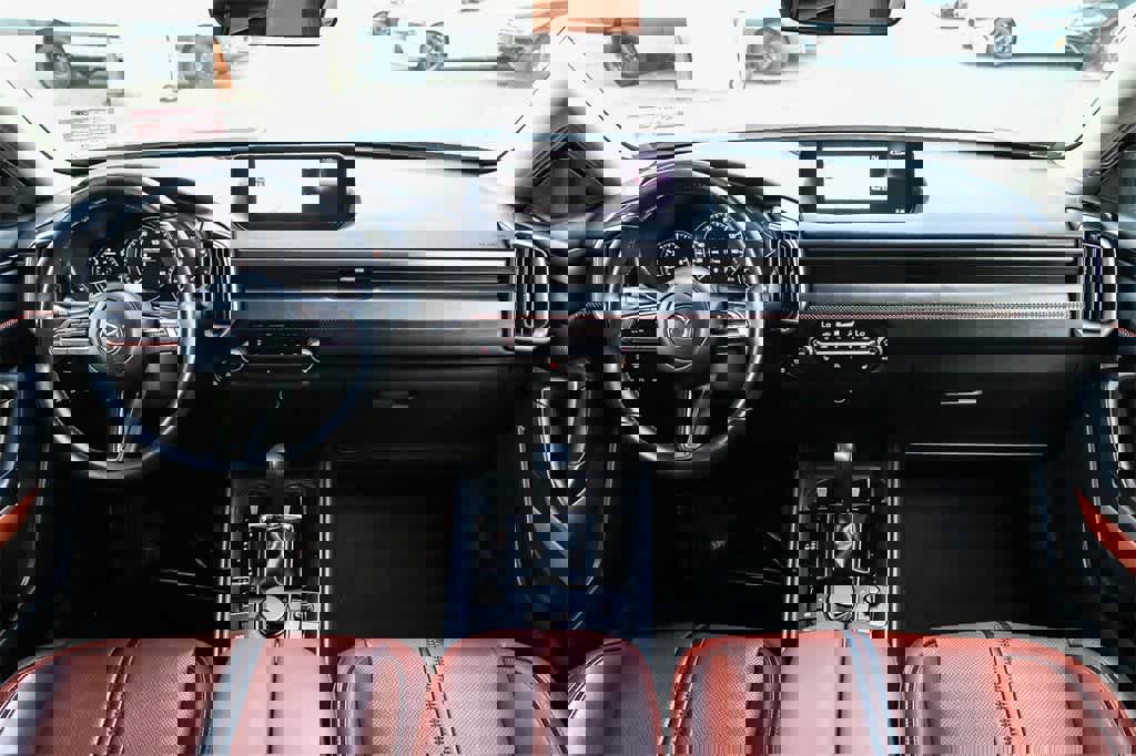 Used 2023 MAZDA CX-50 Meridian Edition w/ Cargo Package image 12