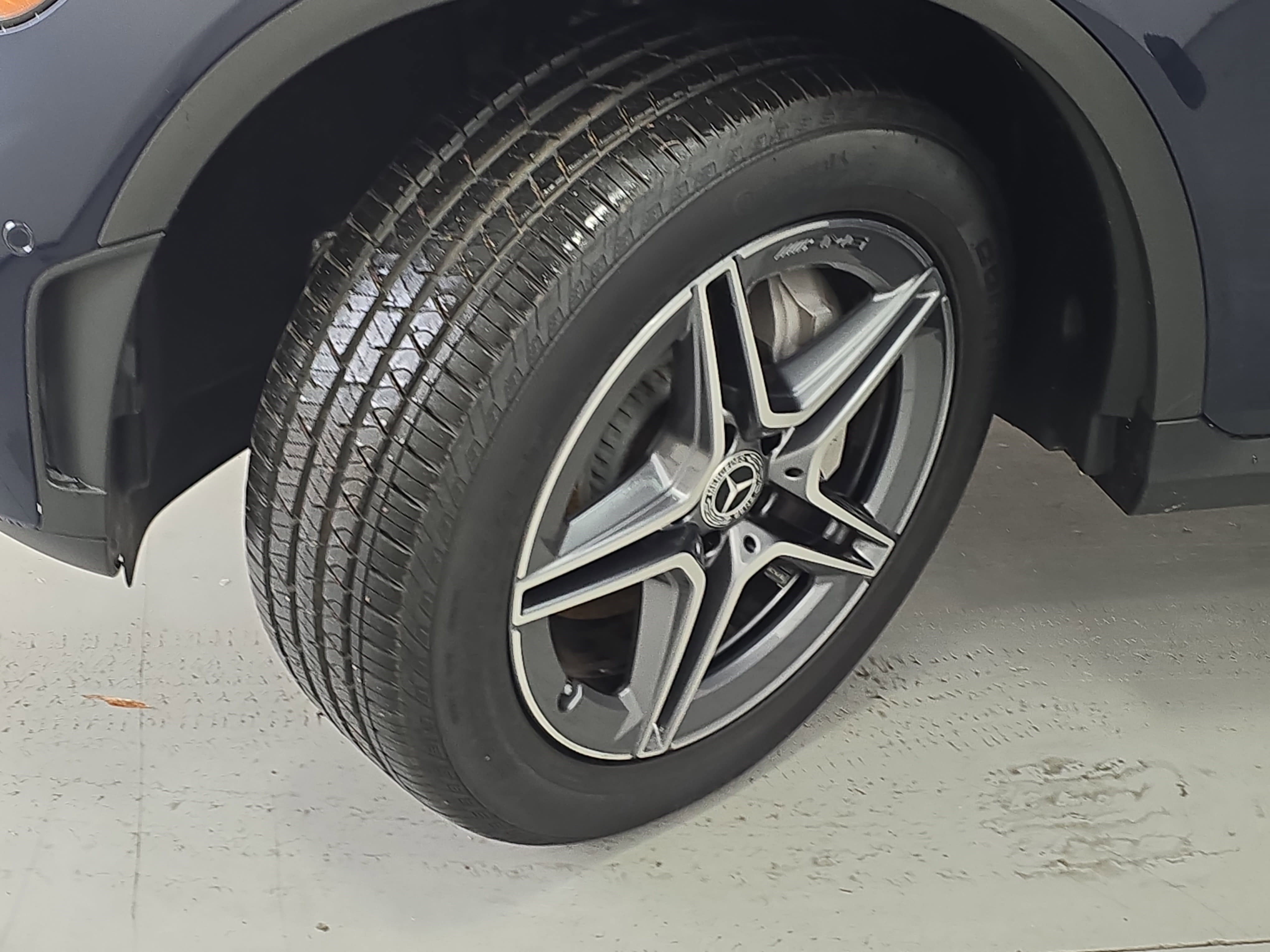 Used 2022 Mercedes-Benz GLC 300 image 30