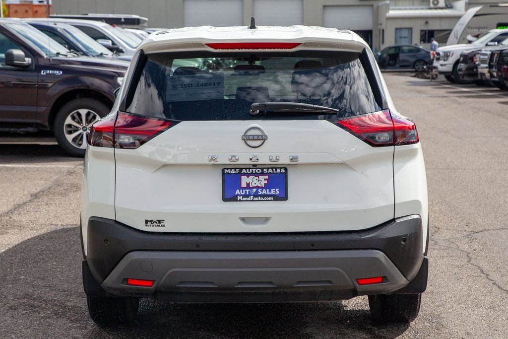 Used 2023 Nissan Rogue S image 6