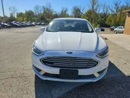 Used 2018 Ford Fusion SE w/ Equipment Group 602A image 3