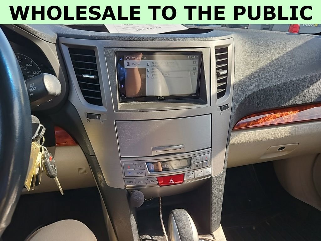 Used 2011 Subaru Outback 2.5i Limited image 19