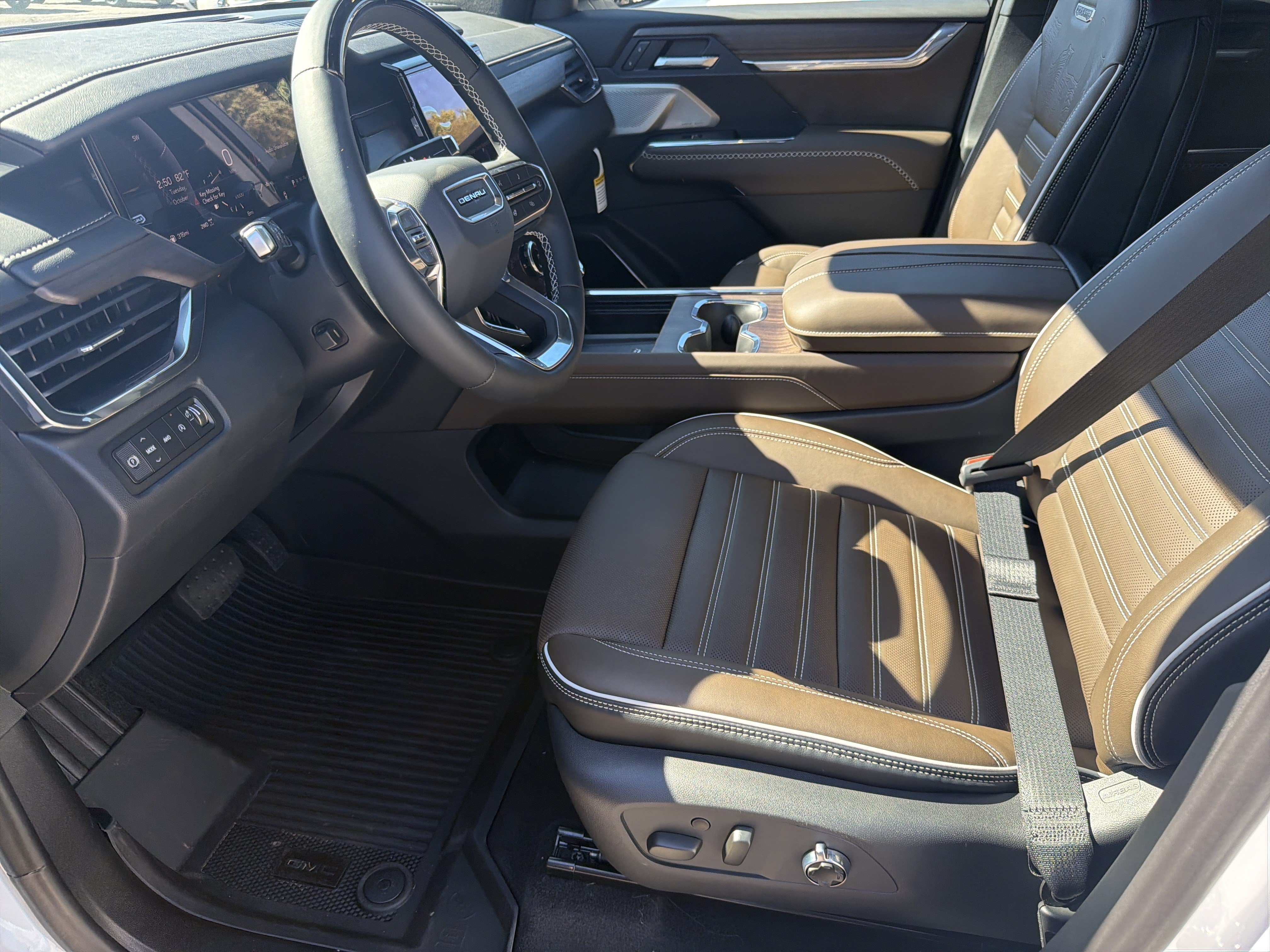 New 2027 GMC Acadia Denali Ultimate w/ LPO, Floor Liner Package AWD/4WD image 10