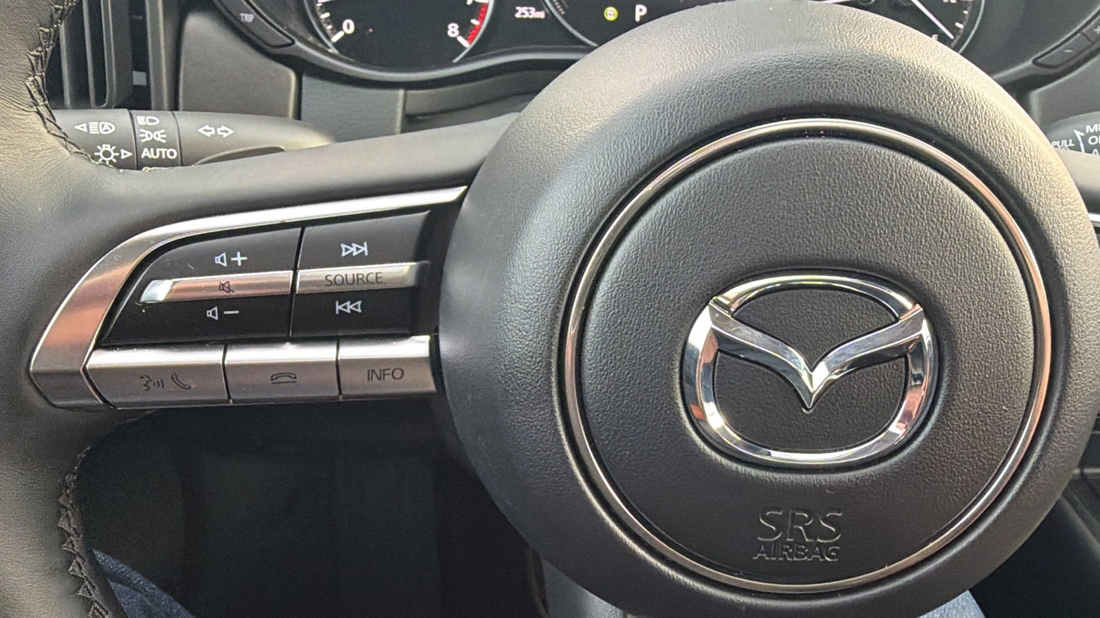 Certified 2025 MAZDA CX-50 2.5 Turbo w/ Premium Plus Pkg image 22