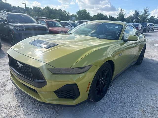 Used 2025 Ford Mustang GT RWD image 1