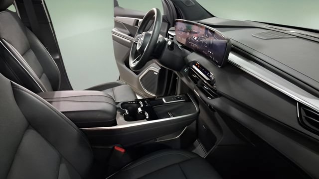 Used 2026 Buick Enclave Preferred FWD image 11