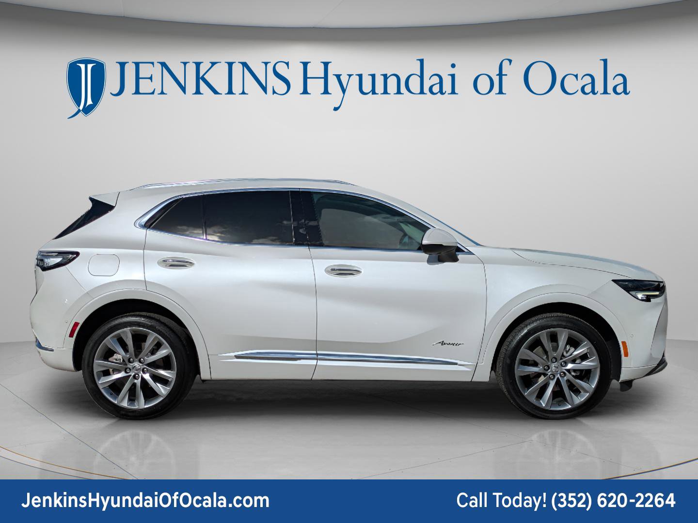 Used 2023 Buick Envision Avenir image 3