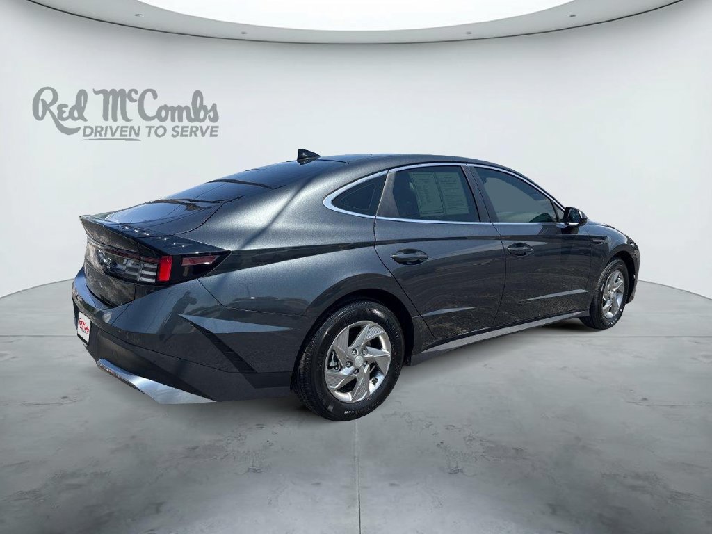 New 2026 Hyundai Sonata SE FWD image 3