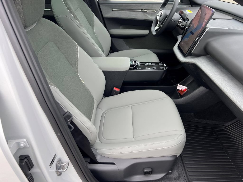 New 2026 Volvo EX30 Plus w/ Climate Package RWD image 10