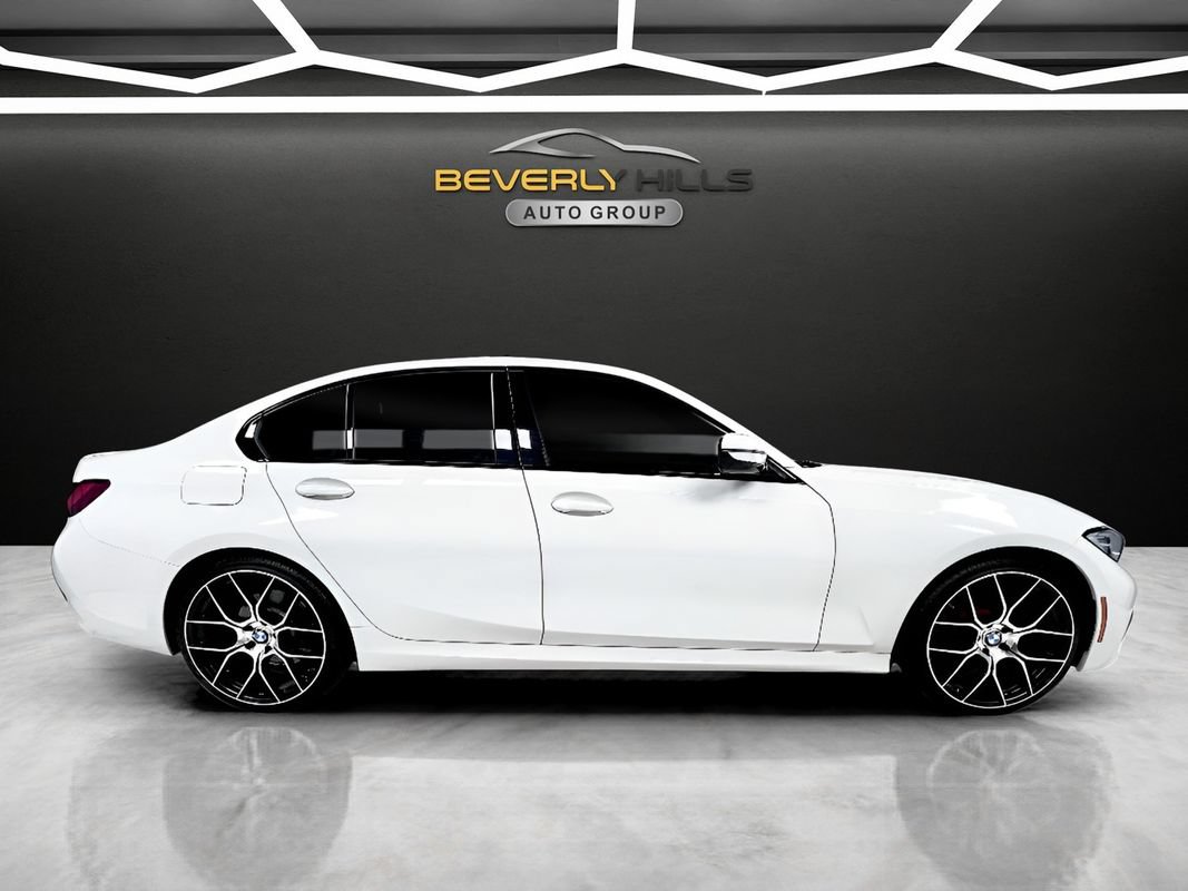 Used 2022 BMW 330i xDrive Sedan w/ M Sport Package AWD/4WD image 6