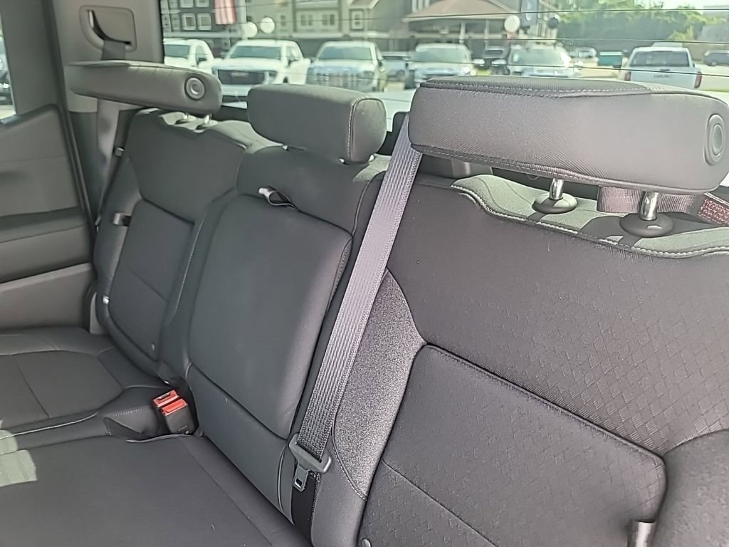 Used 2020 GMC Sierra 1500 Elevation w/ Elevation Value Package image 17