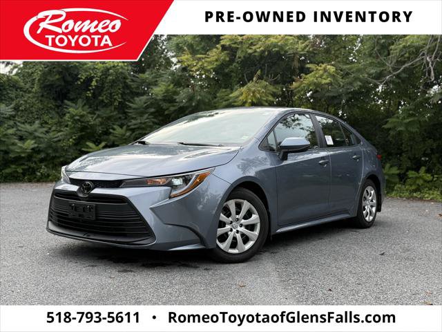 Certified 2025 Toyota Corolla LE FWD image 1