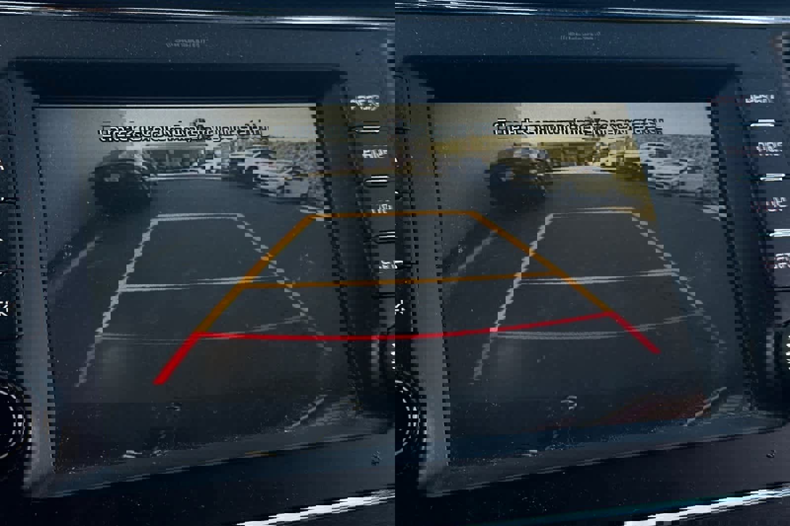 Used 2017 Kia Sedona LX w/ LX Essentials Premium Package image 20