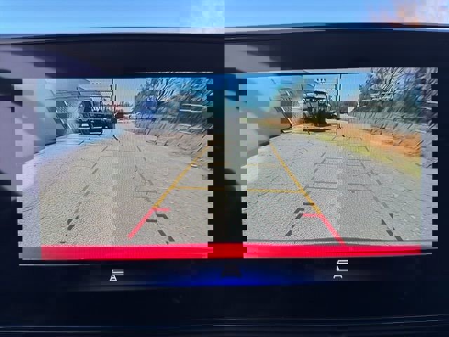 New 2026 Chevrolet Trax LT w/ Driver Confidence Package FWD image 31