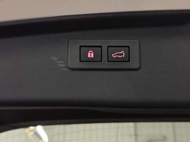 Used 2023 Subaru Outback Touring XT image 12