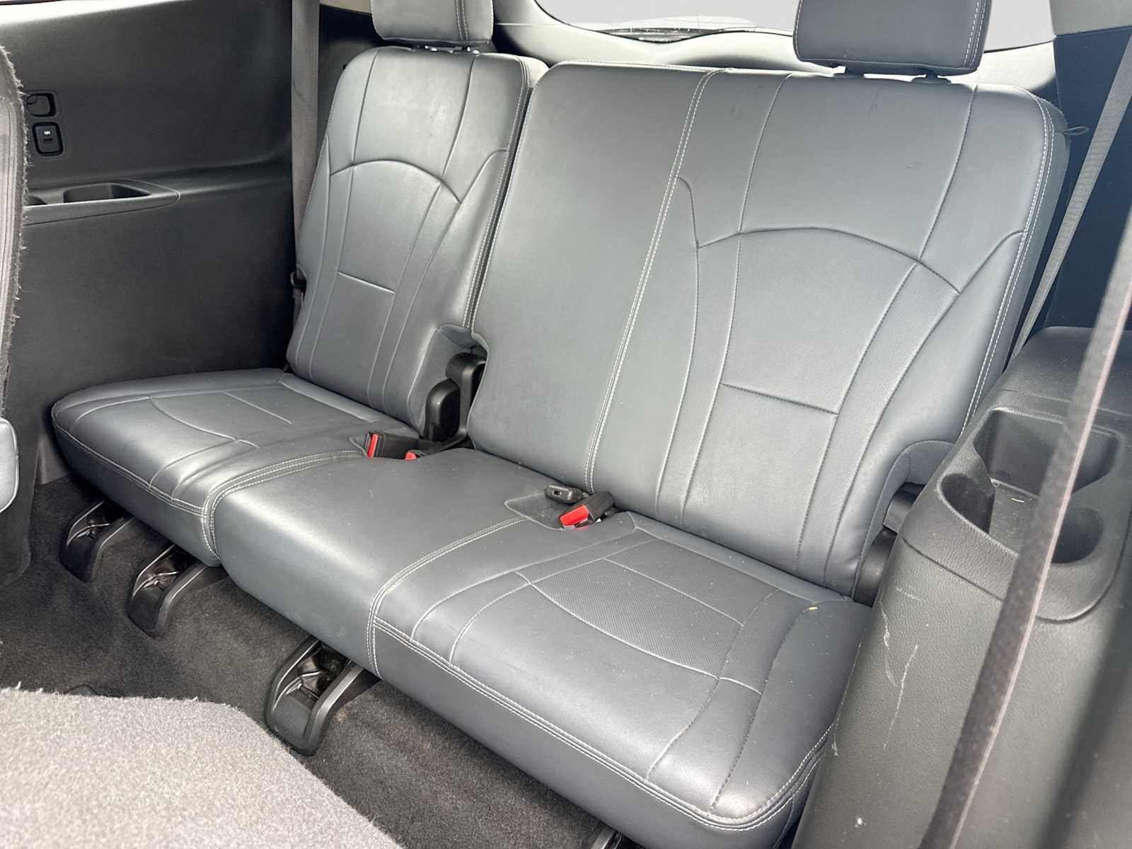 Used 2018 Buick Enclave Essence FWD image 20