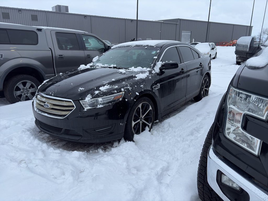 Used 2016 Ford Taurus SEL w/ Equipment Group 201A image 4