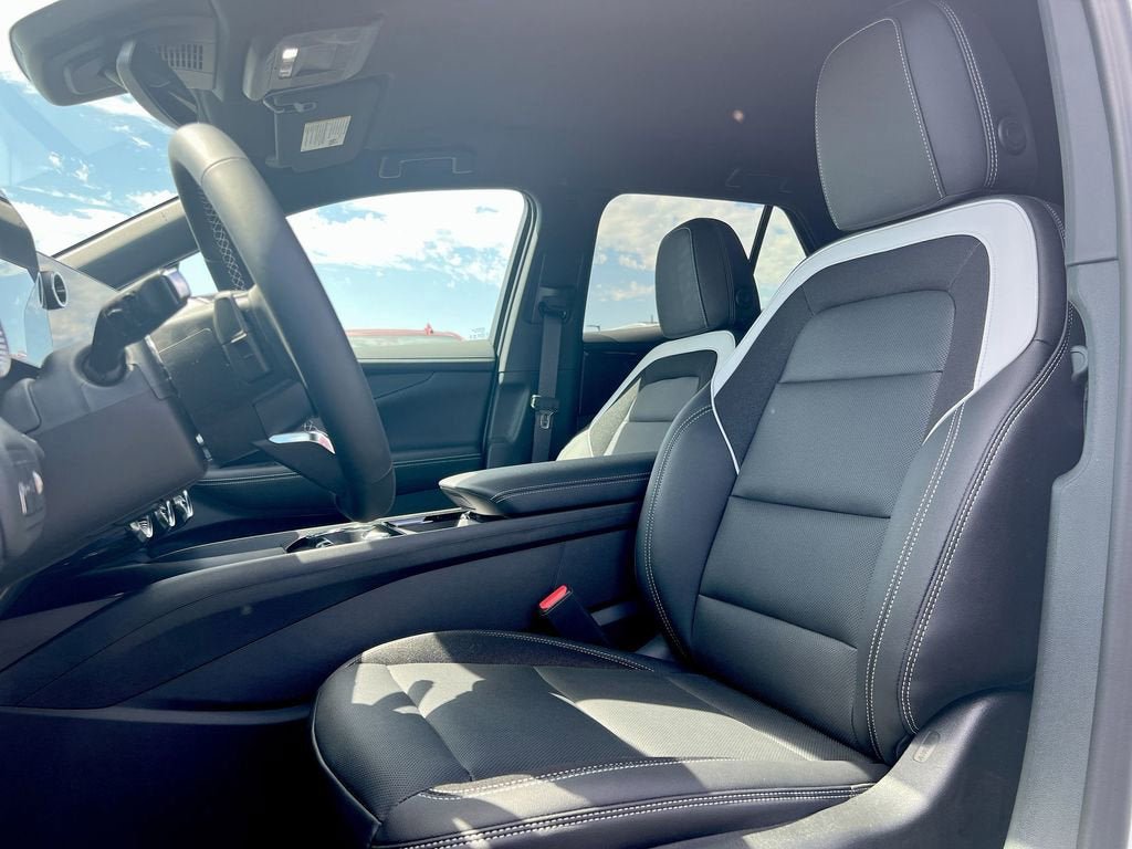 New 2025 Chevrolet Blazer EV LT image 41