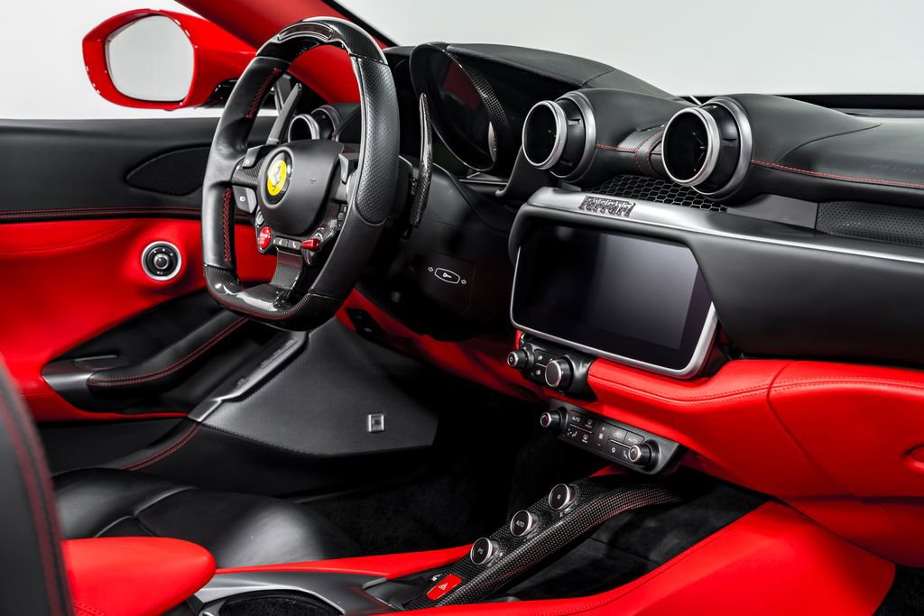 Used 2020 Ferrari Portofino RWD image 29