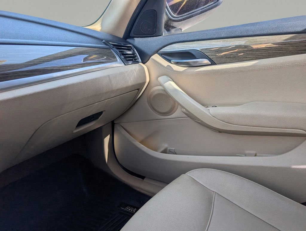 Used 2015 BMW X1 sDrive28i RWD image 24