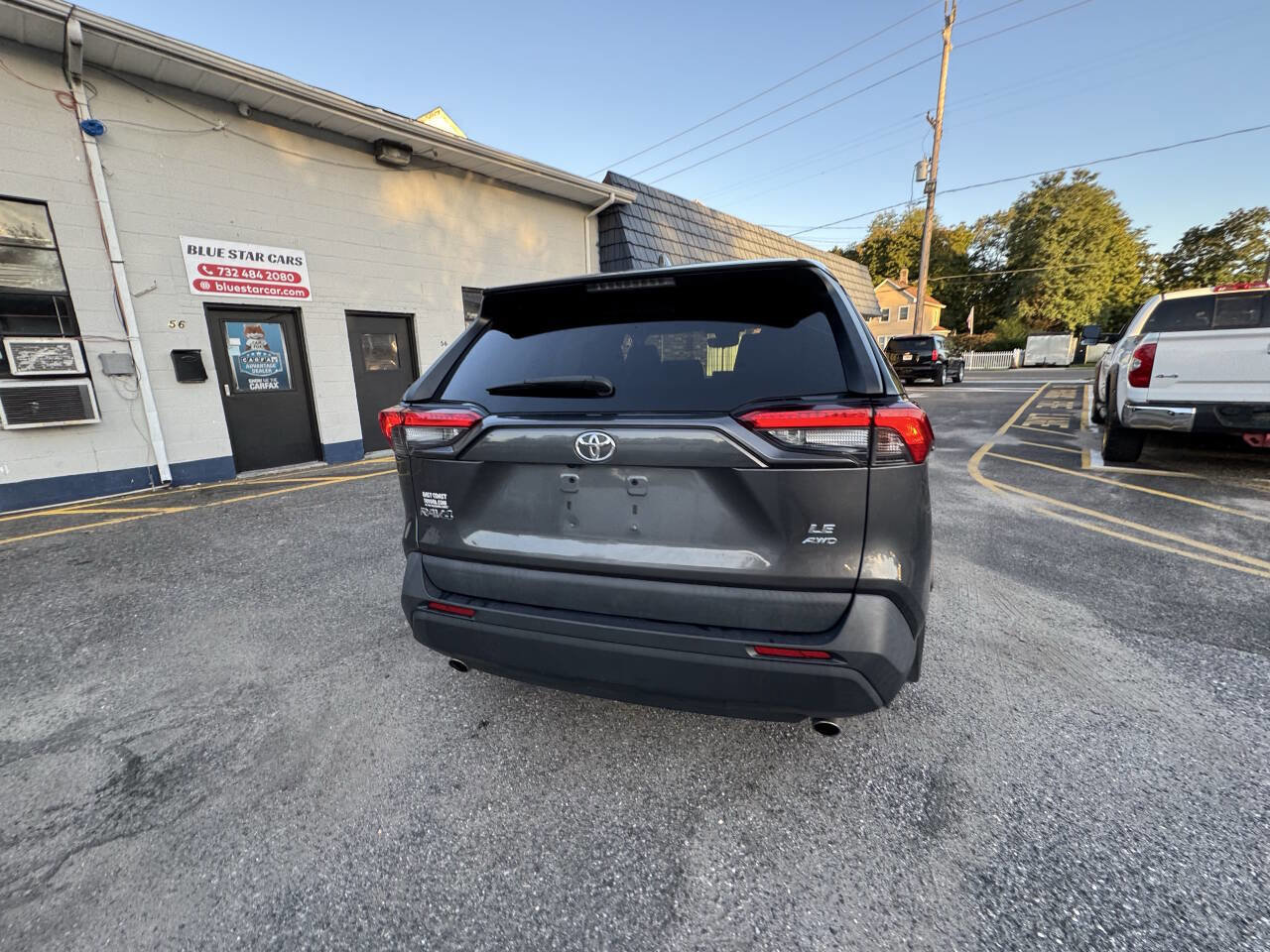 Used 2020 Toyota RAV4 LE image 14