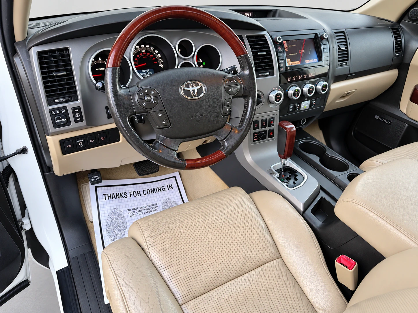 Used 2011 Toyota Sequoia Platinum AWD/4WD image 7