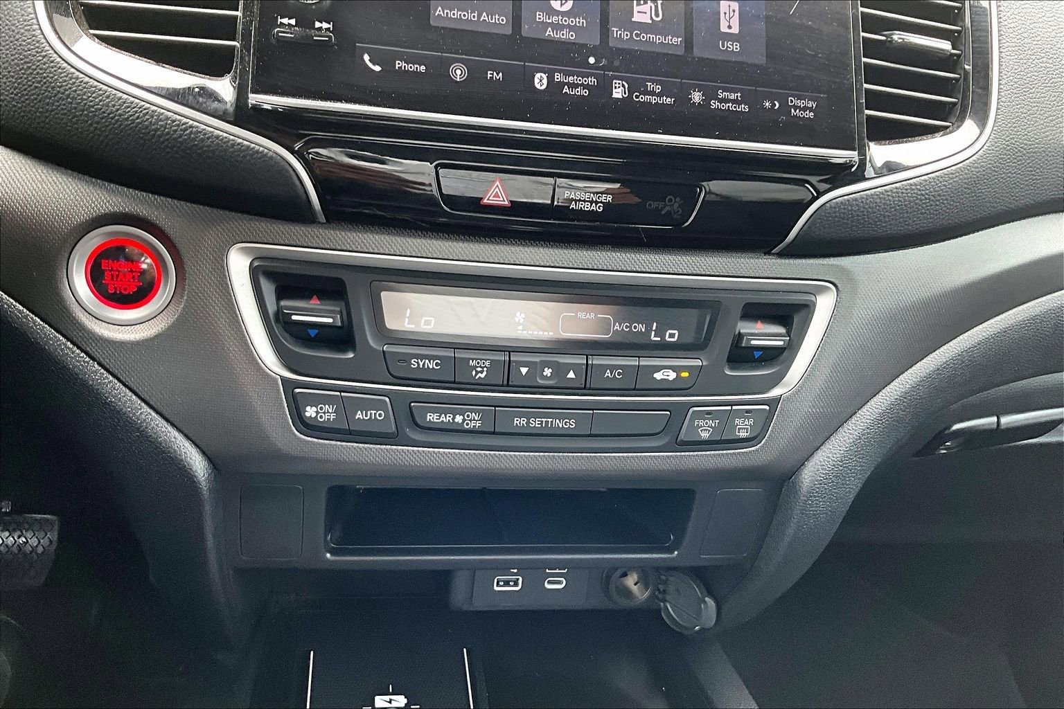 Used 2025 Honda Ridgeline Sport image 16