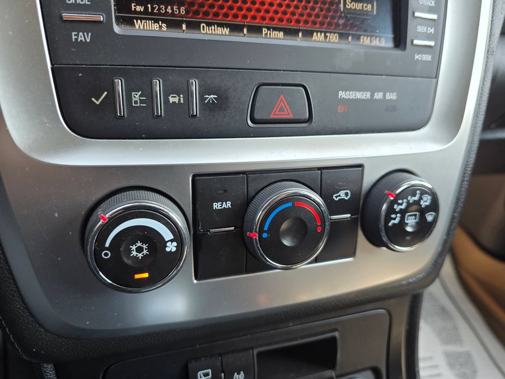 Used 2016 GMC Acadia SLE FWD image 21