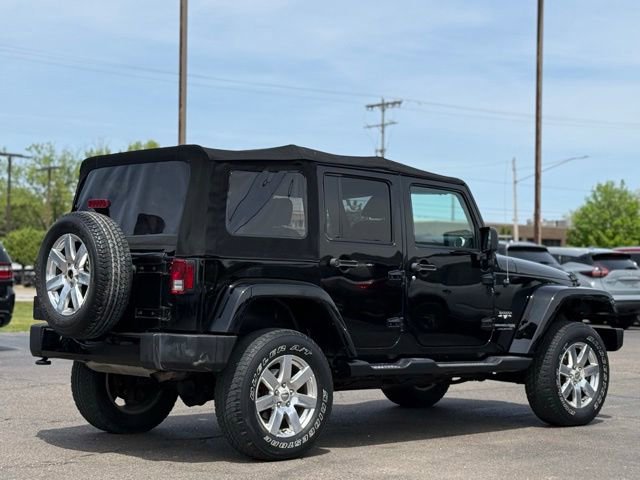 Used 2018 Jeep Wrangler Unlimited Sahara AWD/4WD image 34