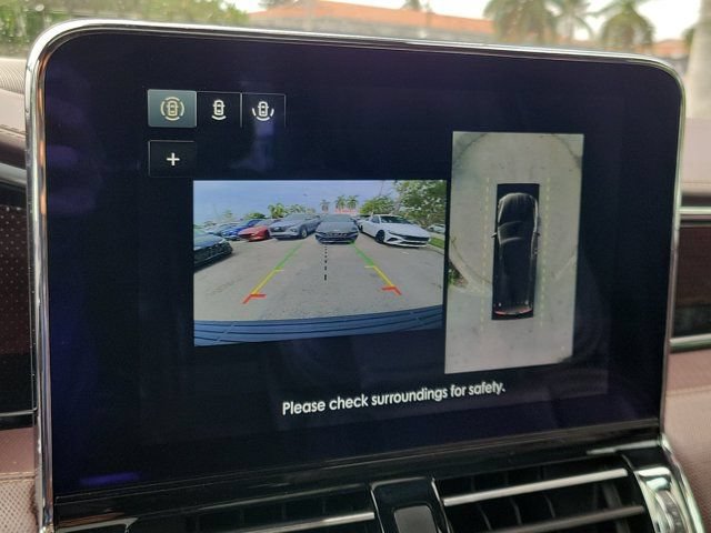 Used 2020 Lincoln Navigator Black Label w/ Cargo Convenience Package AWD/4WD image 32