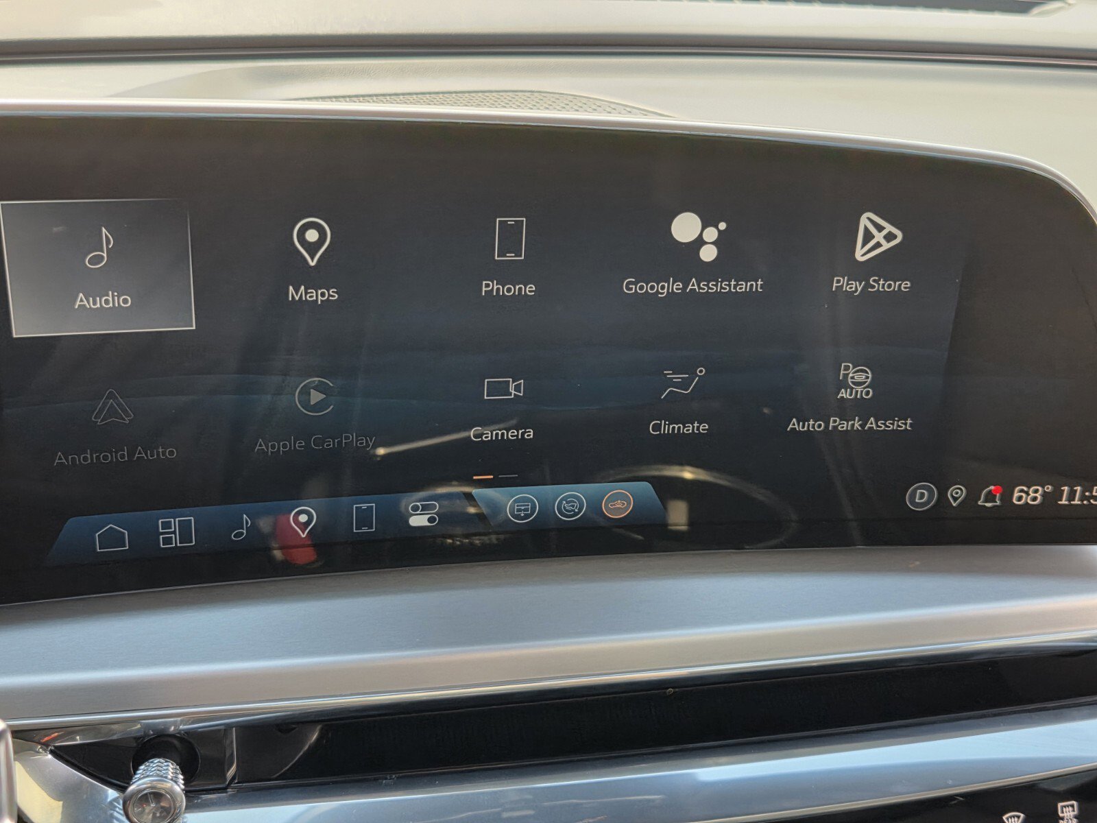 Used 2024 Cadillac Lyriq Sport image 17