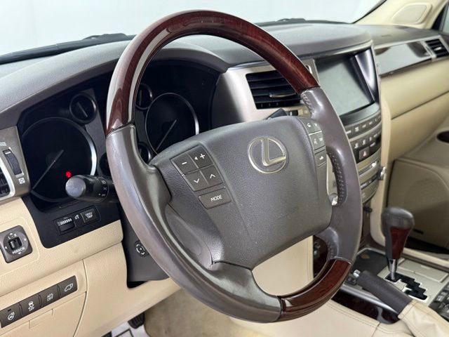 Used 2014 Lexus LX 570 4WD image 14