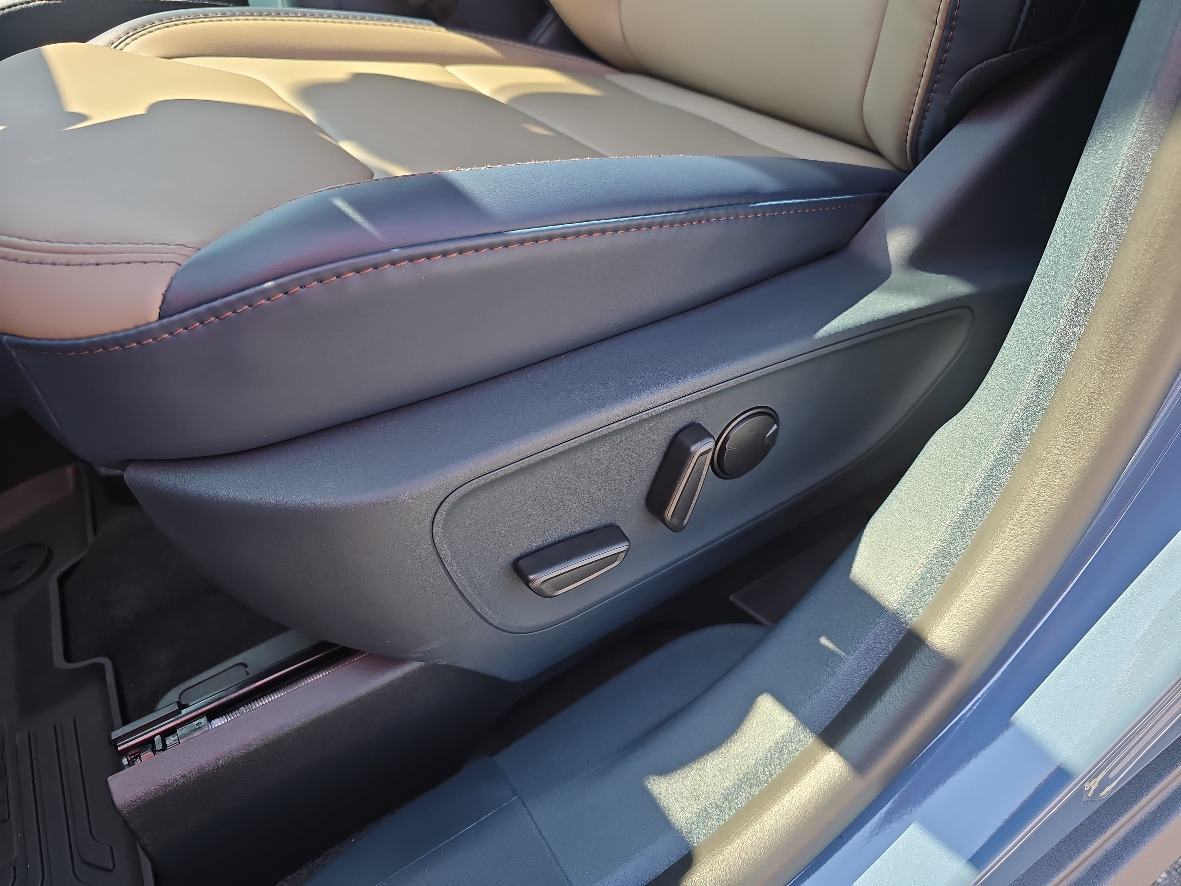 New 2026 Ford Maverick Lariat AWD/4WD image 28