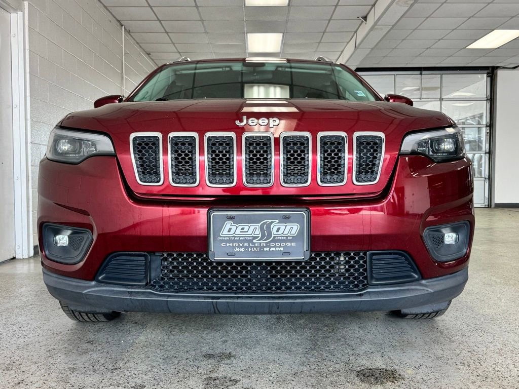 Used 2019 Jeep Cherokee Latitude w/ Popular Appearance Group image 3