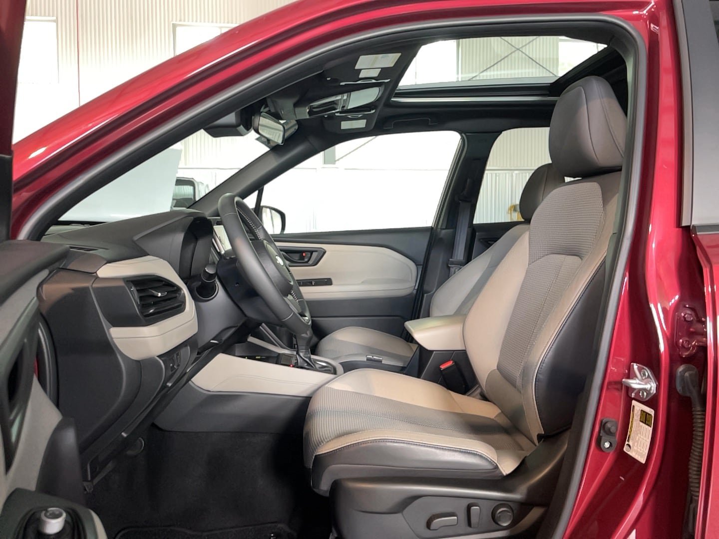 Used 2025 Subaru Forester Premium AWD/4WD image 10