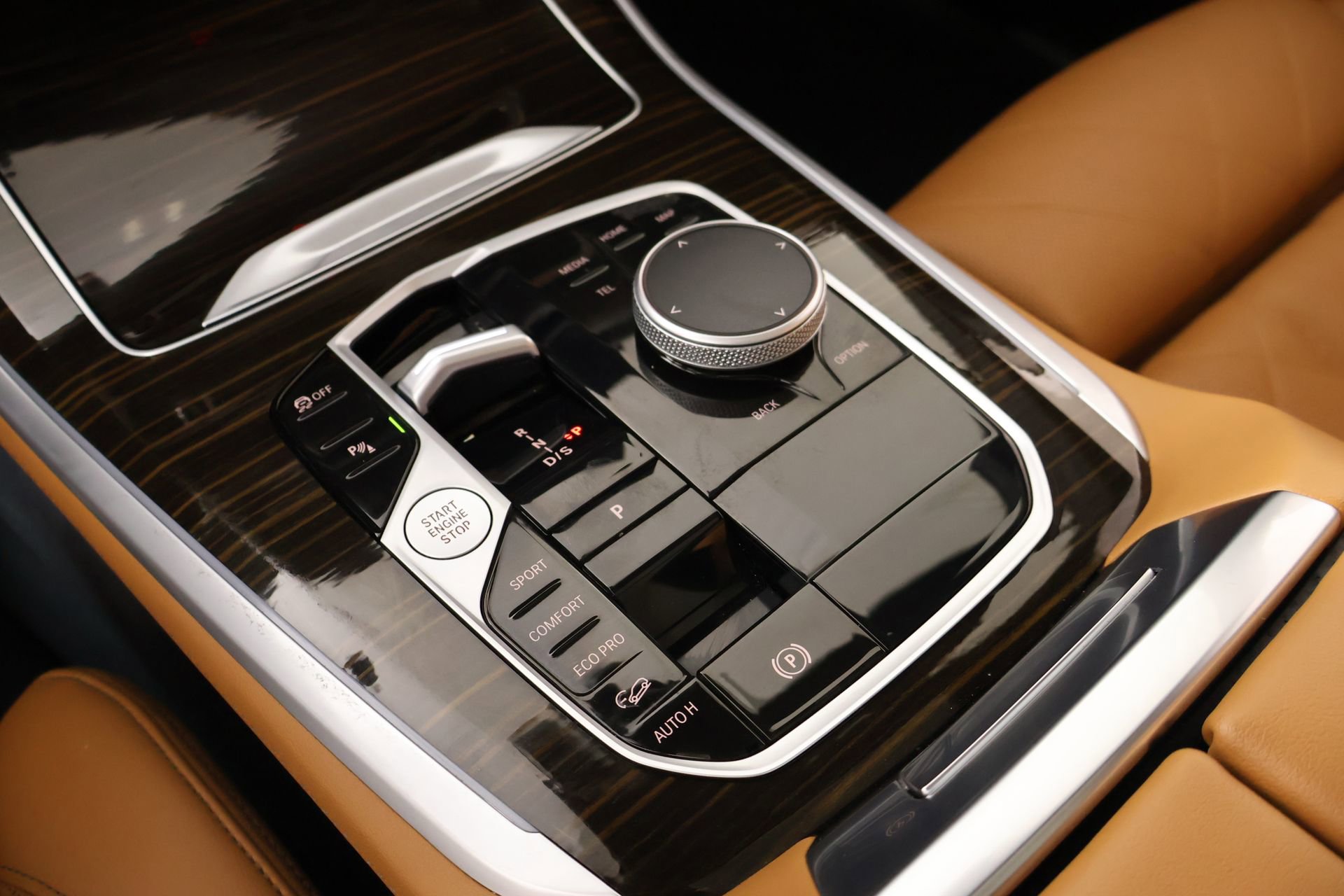 Used 2026 BMW X5 xDrive40i AWD/4WD image 9