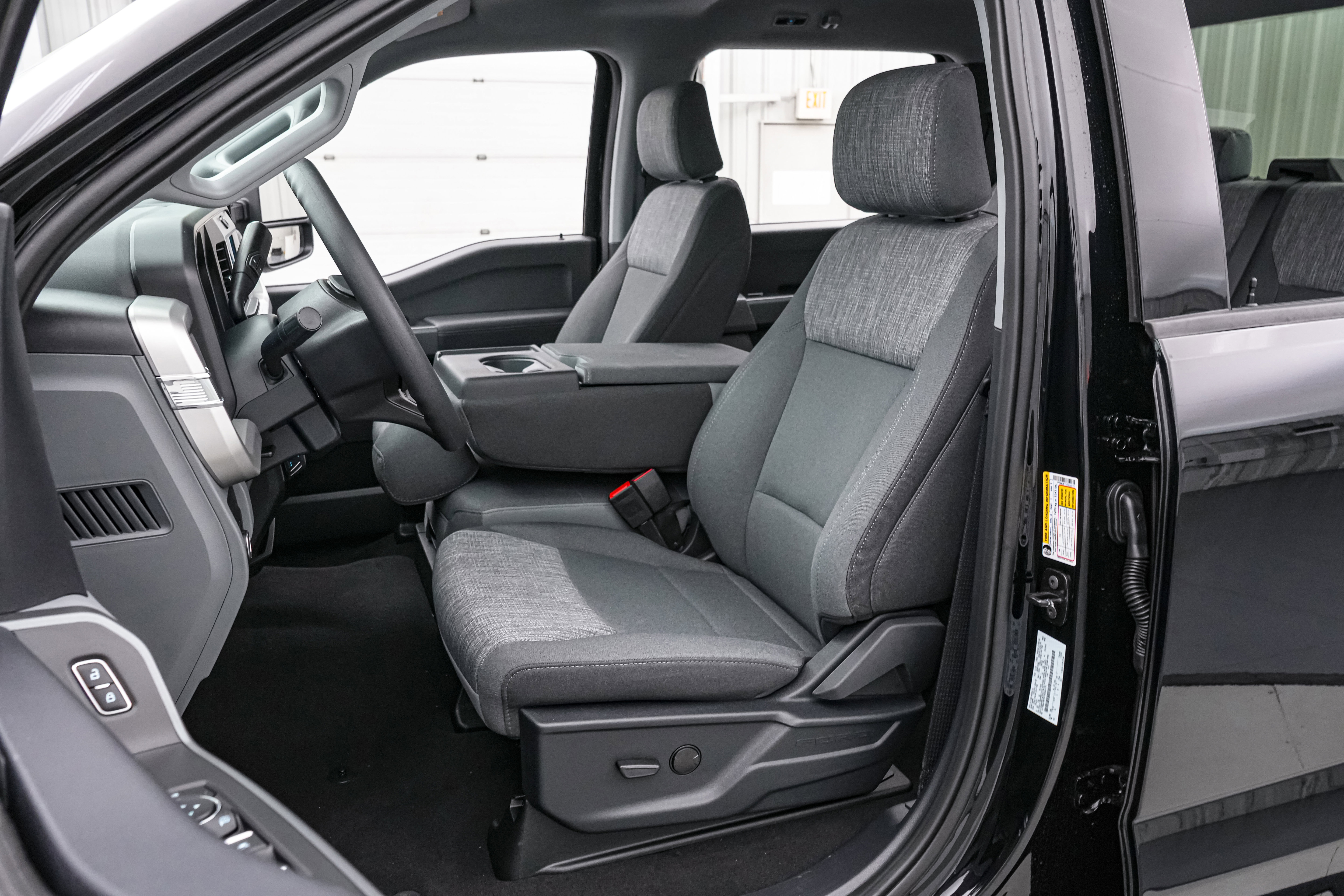 New 2026 Ford F250 XLT w/ Tremor Off-Road Package image 15