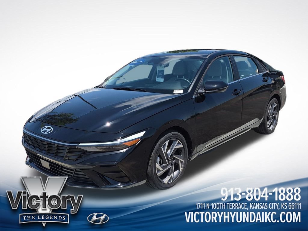 Used 2025 Hyundai Elantra Limited