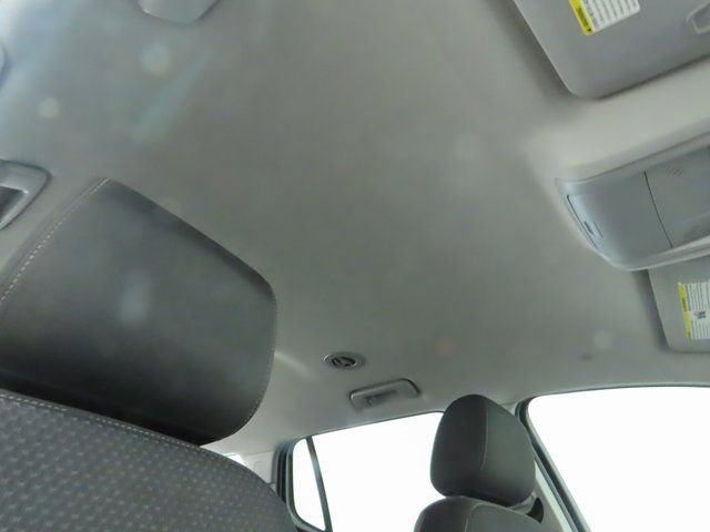 Used 2023 GMC Acadia SLE w/ LPO, Floor Liner Package image 18