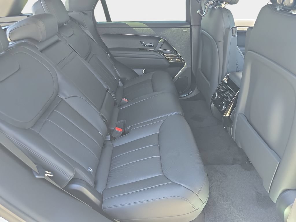 New 2026 Land Rover Range Rover Sport Dynamic SE AWD/4WD image 11