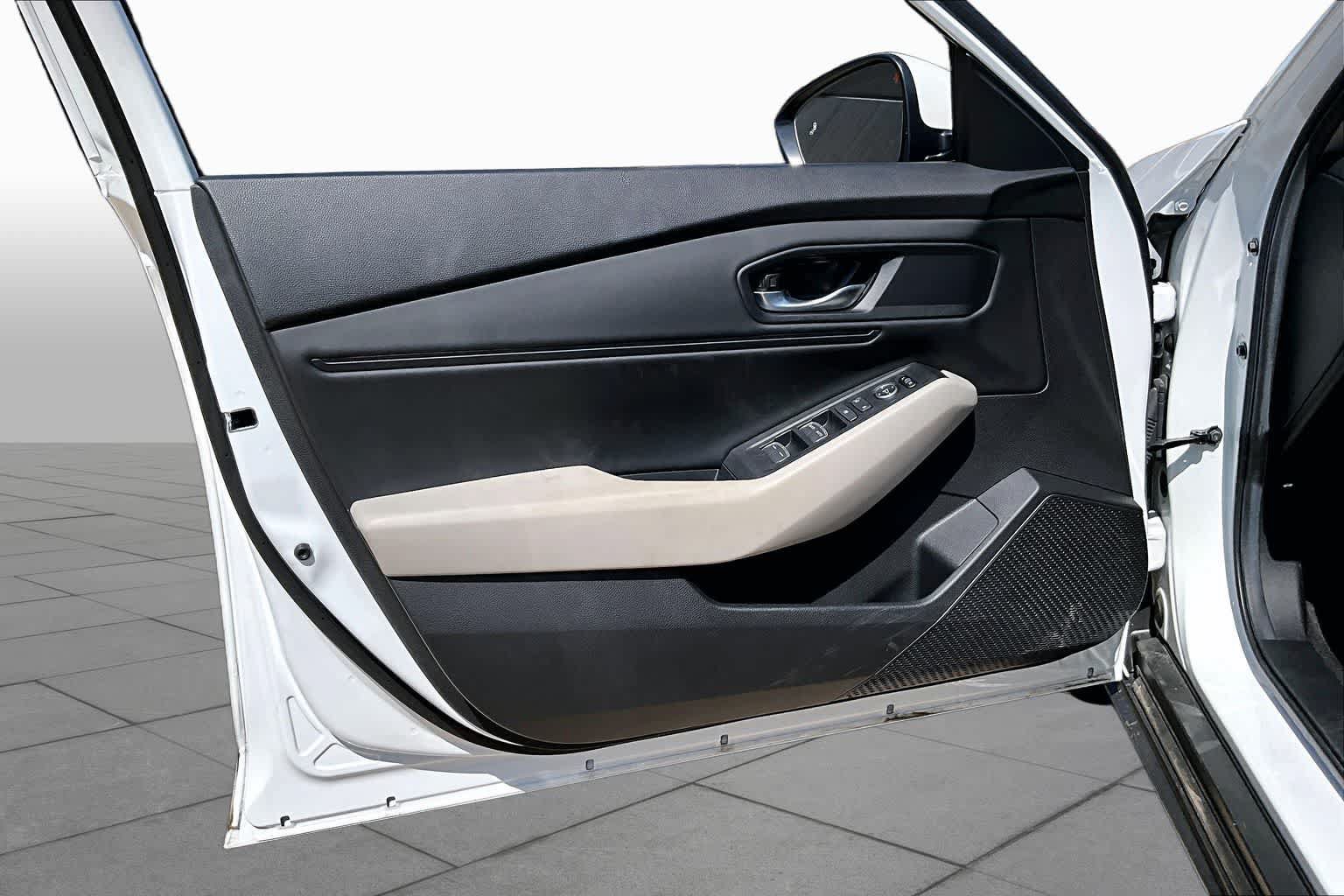 Used 2024 Honda Accord EX image 26