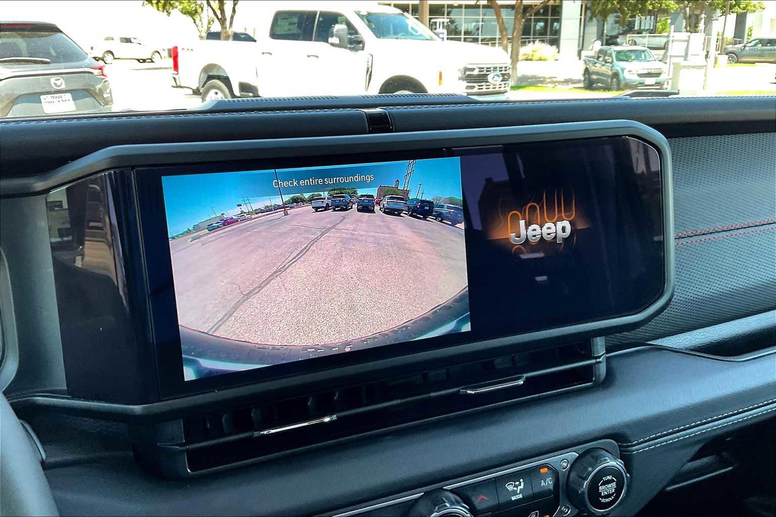 Used 2024 Jeep Wrangler Unlimited Rubicon image 52