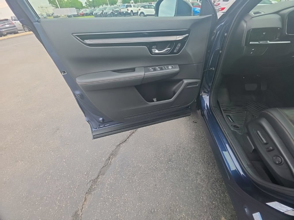 Used 2024 Honda CR-V Sport Touring image 14